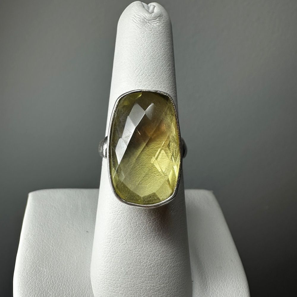 STUNNING checkerboard pattern, emerald cut lemon quartz ring in sterling silver!